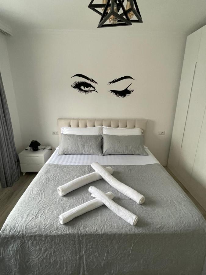 Skanderbeg View Apartments Тирана Екстер'єр фото