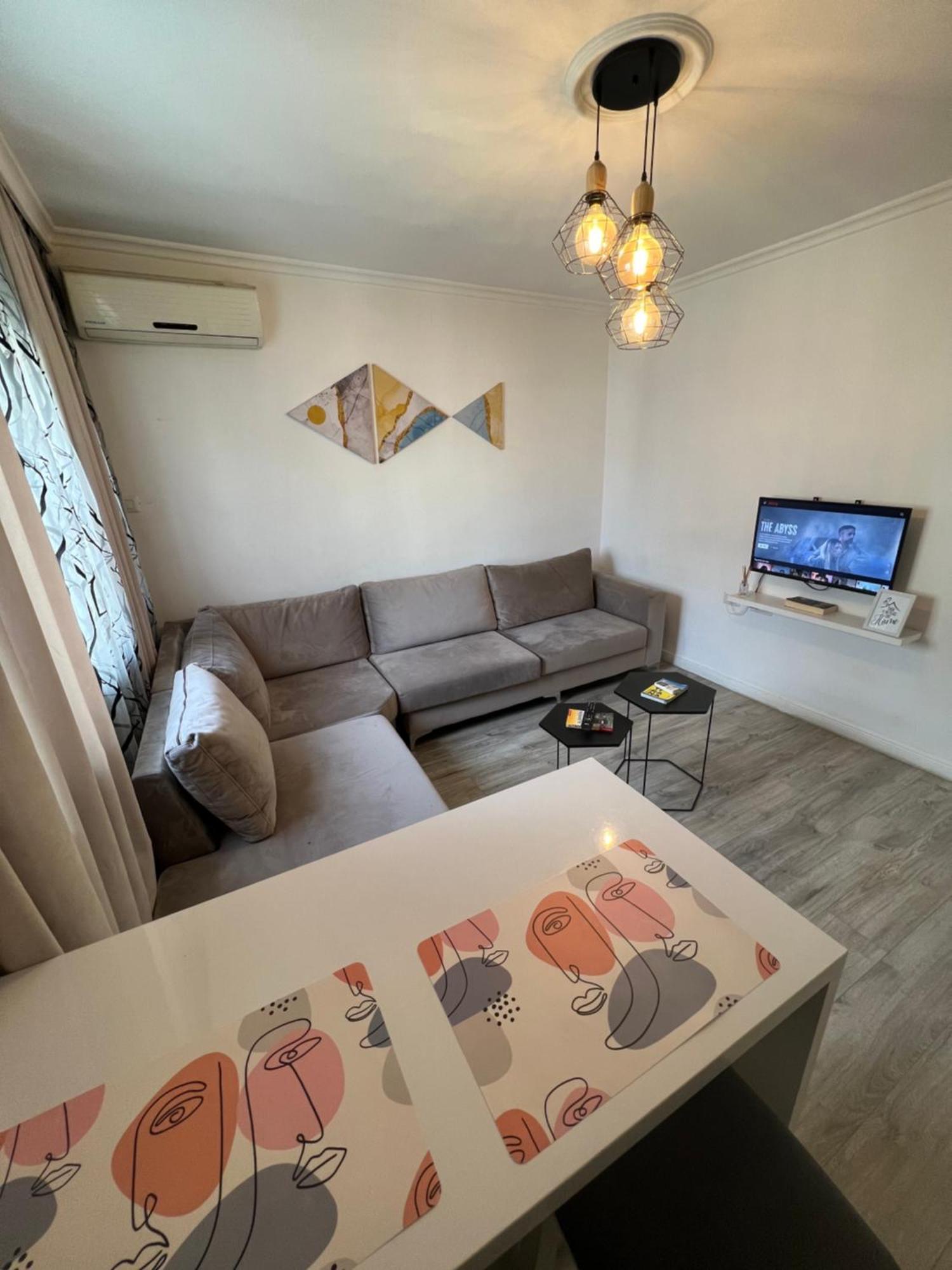 Skanderbeg View Apartments Тирана Екстер'єр фото