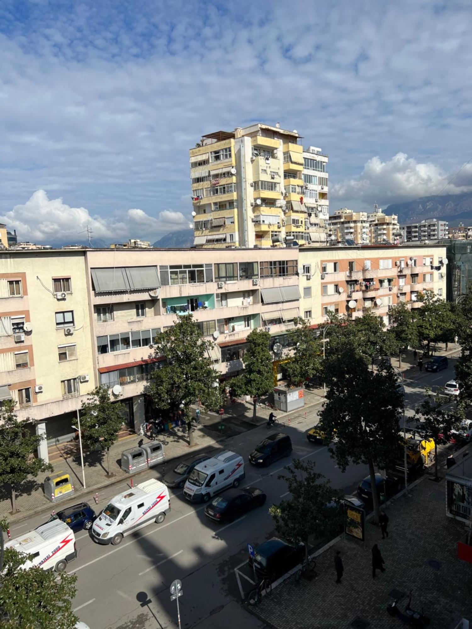 Skanderbeg View Apartments Тирана Екстер'єр фото